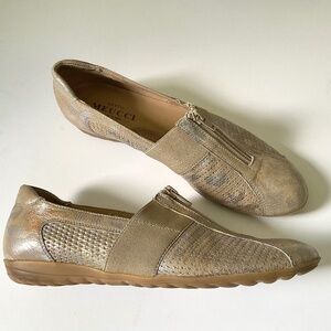 Sesto Meucci Bardon Platino Arrack Leather Gold Flats Made in Italy Size 9